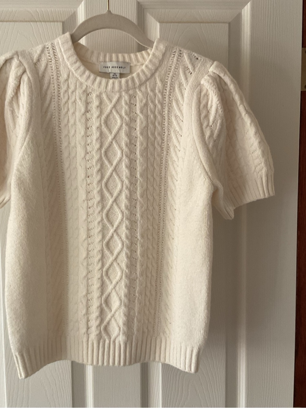 Faux Assembly Cream Cable Knit Short Sleeve Sweater